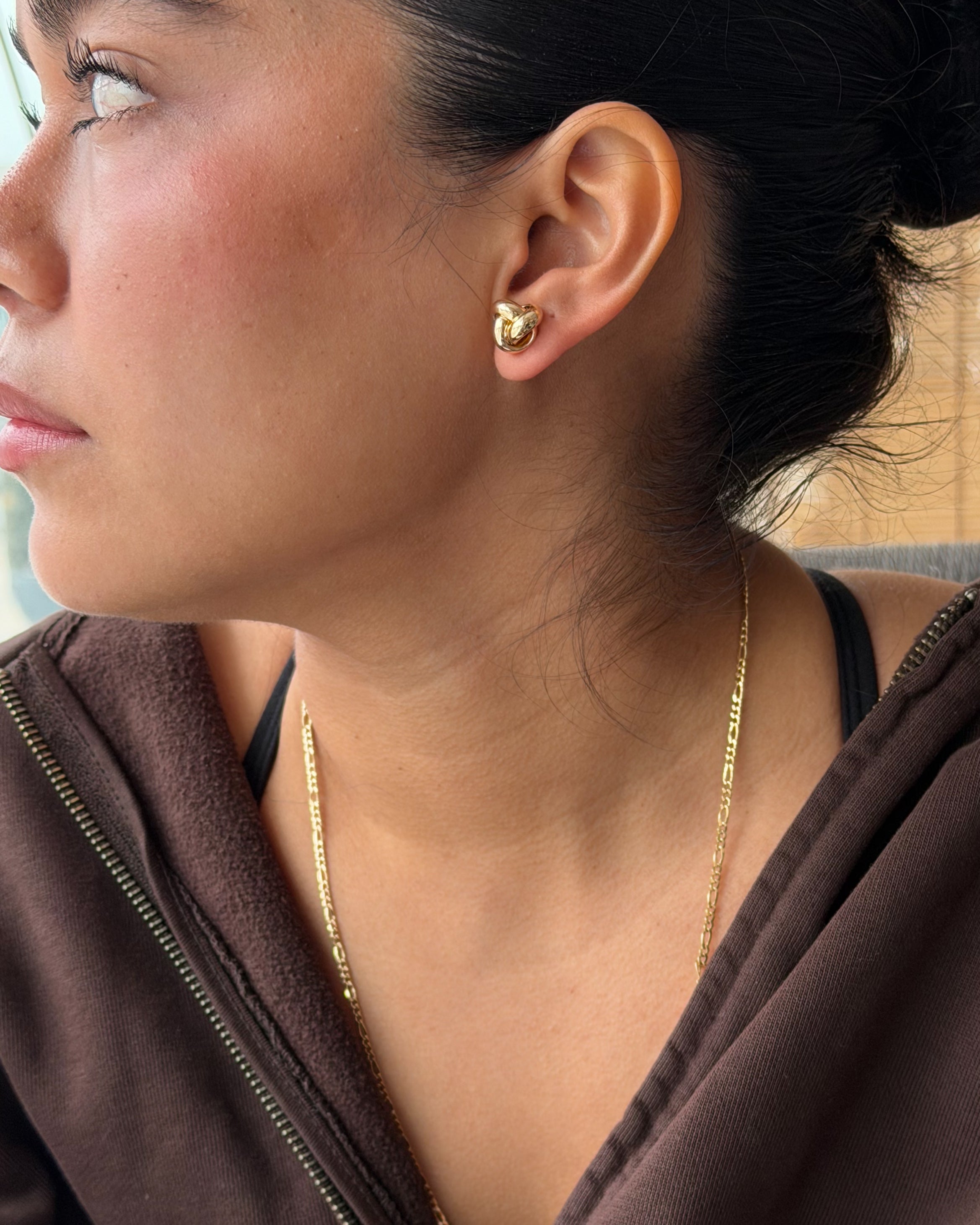 SENOE Knot Stud Earrings — 14K Yellow Gold