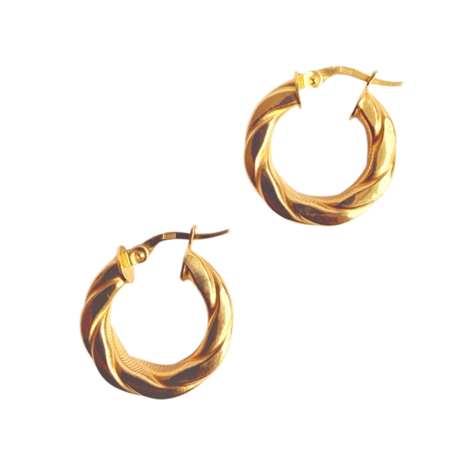 SENOE Twisted Hoop Earrings — 14K Yellow Gold