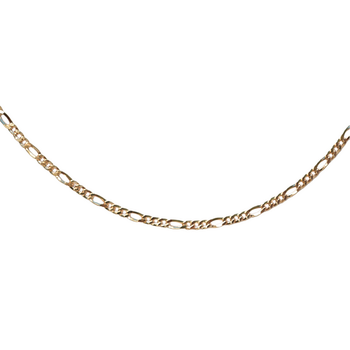senoe 10K yellow gold Figaro chain necklace on a white background