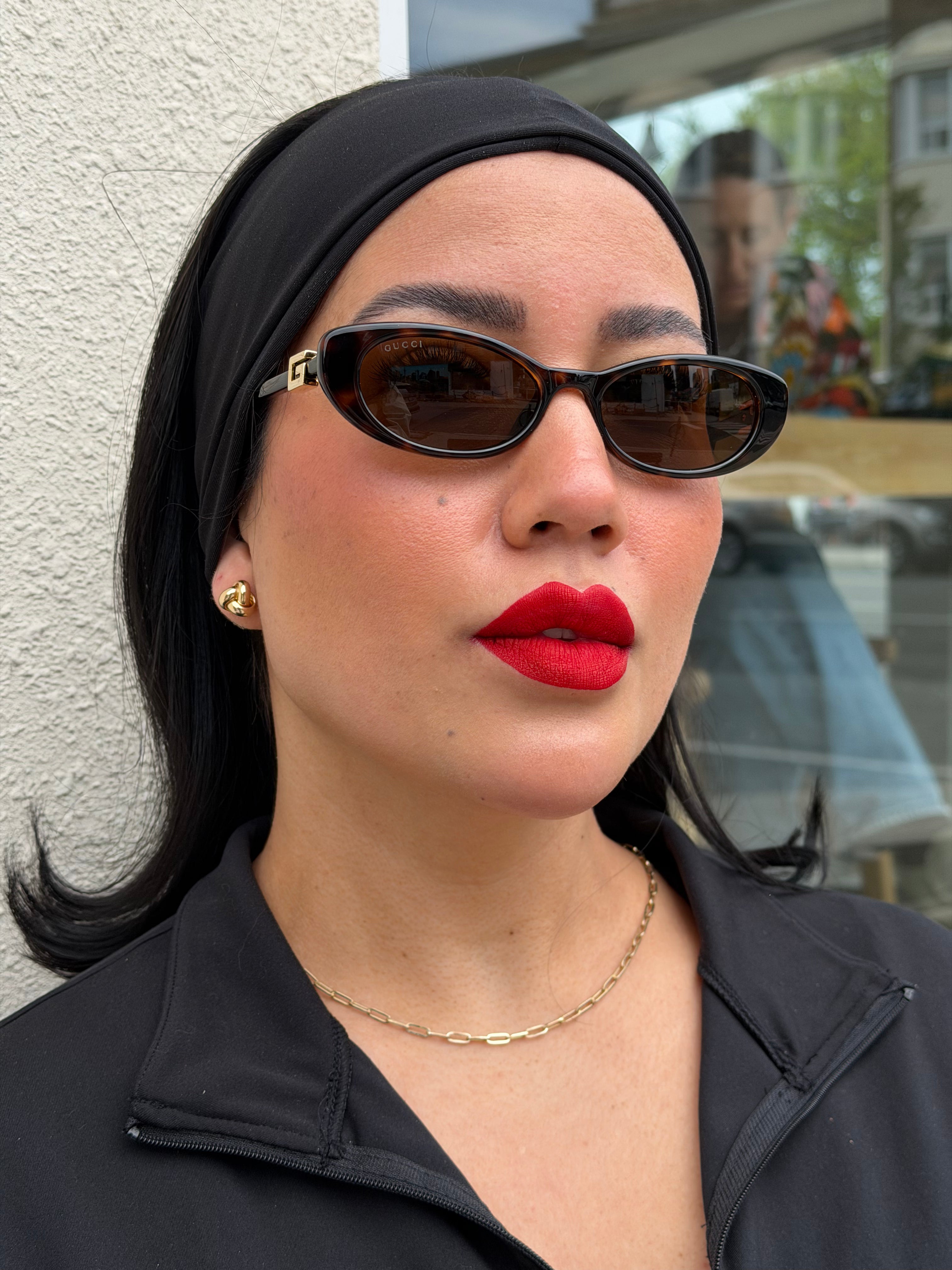 everyday look featuring senoe solid gold knot earrings 